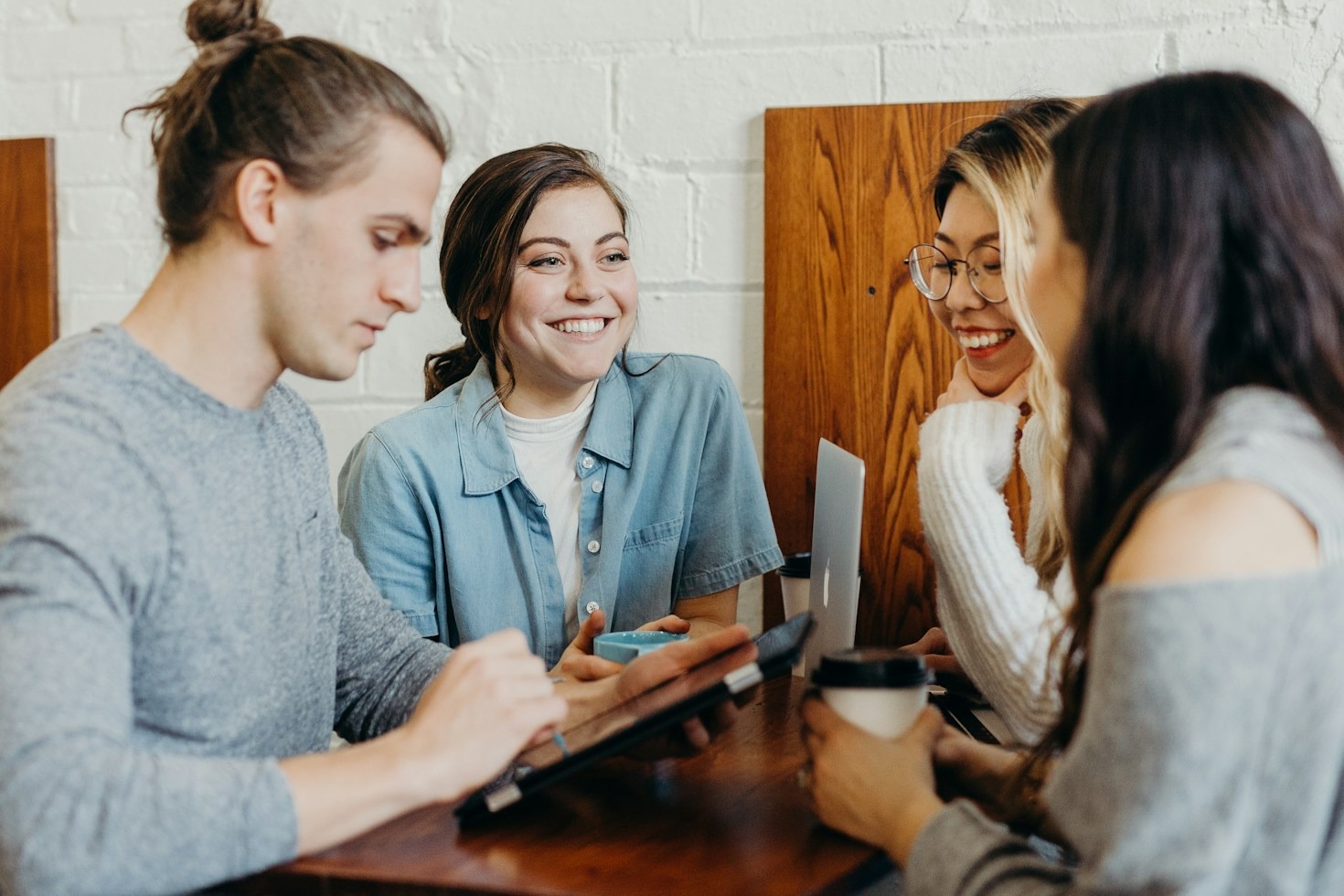 Top Life Events Worth Tracking With a Personalized Day Counter